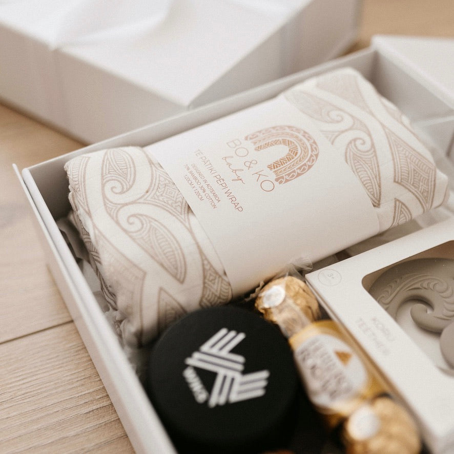 Ātaahua Māmā & Pēpi Gift Box