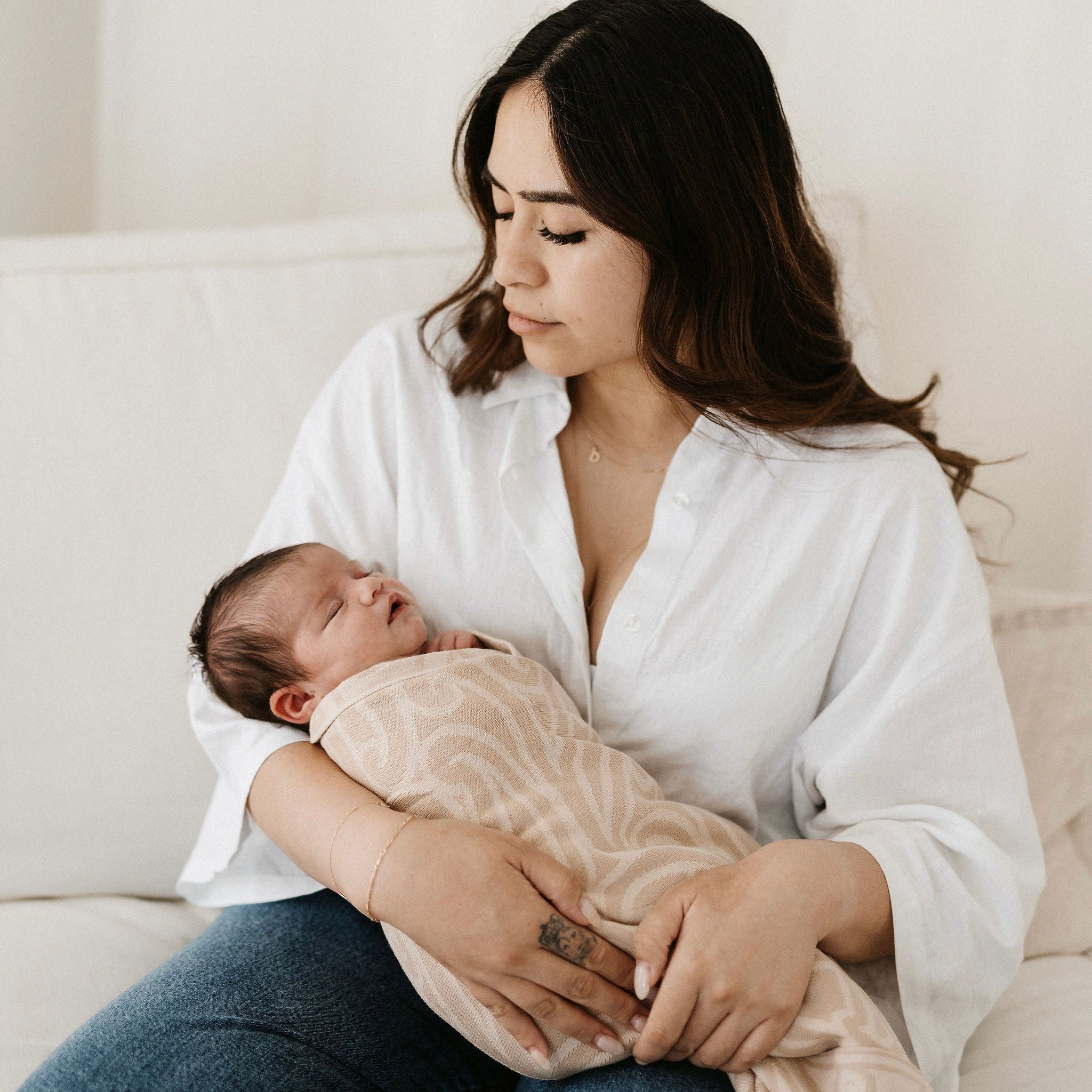 GOTS certified organic cotton, Baby blanket, maori baby blanket, Māori baby, Māori baby blanket, warm blanket, Neutral Blanket, beige, pram blanket, paraikete, heirloom blanket, organic cotton, woven, pēpi, baby, pepe