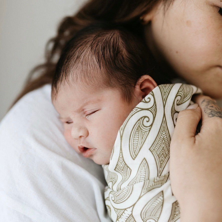Māori baby, maori, cultural baby, baby wrap, pepe wrap, pēpi wrap, swaddle, feeding cover, nursing cover, shade cloth, baby shade cloth, light baby blanket, bamboo and cotton blend, cultural baby, burp cloth, Māori pēpi wrap