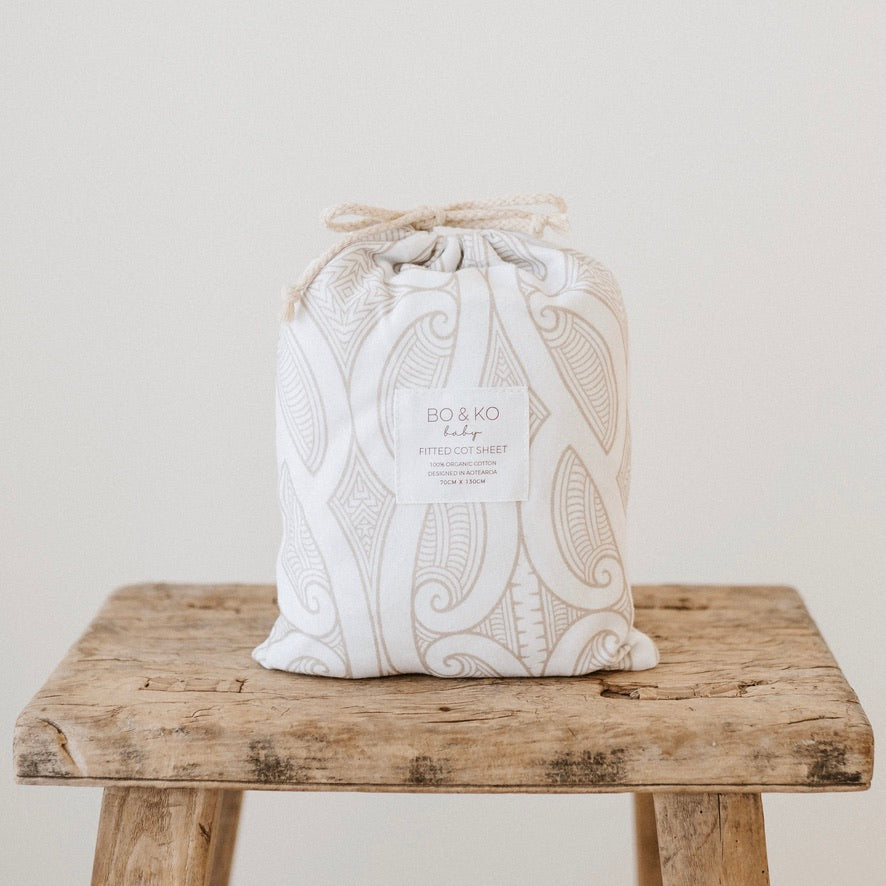 Māori cot sheet, koru cot sheet, Māori baby, maori, cultural baby, cot sheet, pepe cot sheet, pēpi cot sheet, koru, Māori baby,