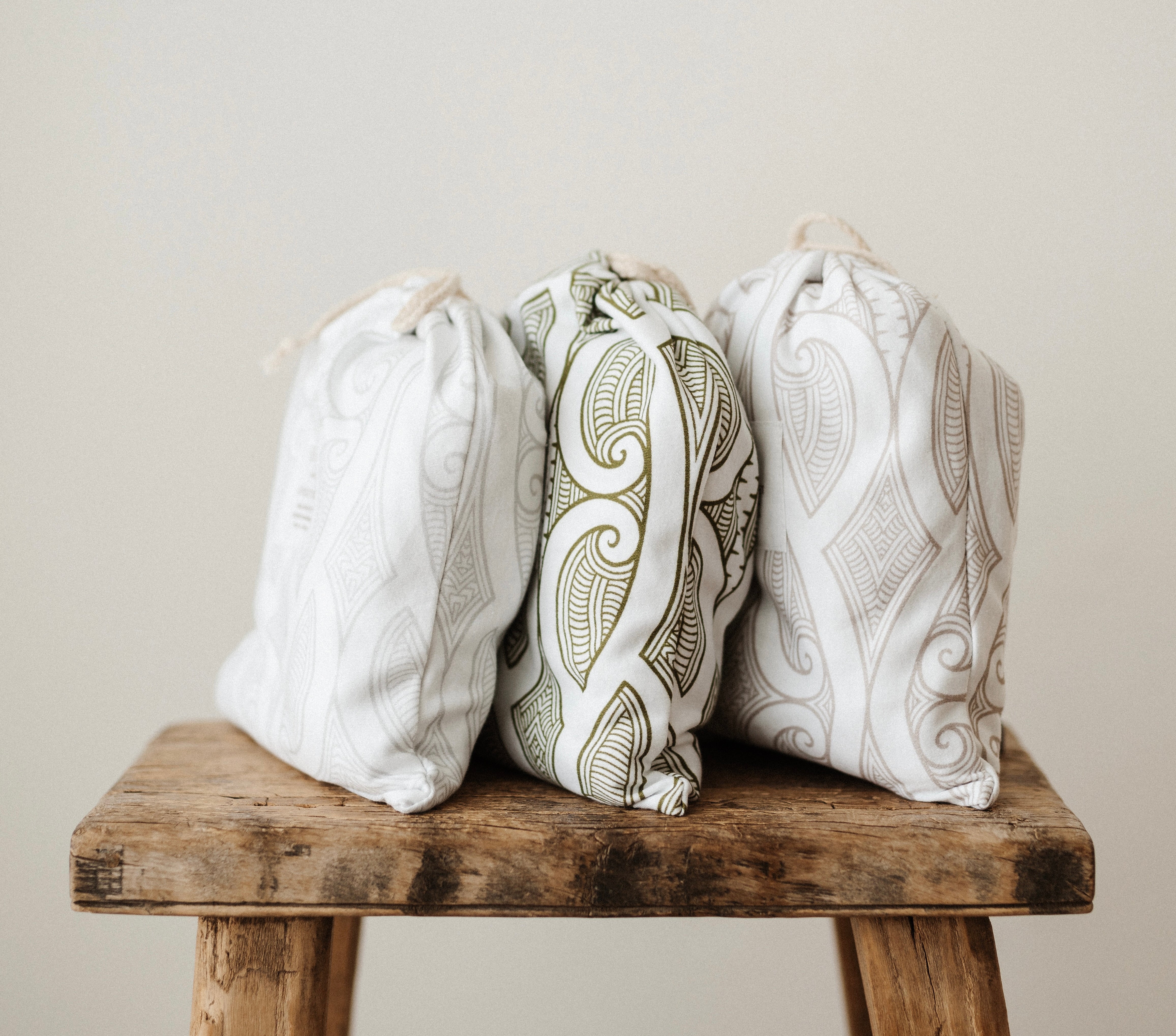 Māori cot sheet, koru cot sheet, Māori baby, maori, cultural baby, cot sheet, pepe cot sheet, pēpi cot sheet, koru, Māori baby