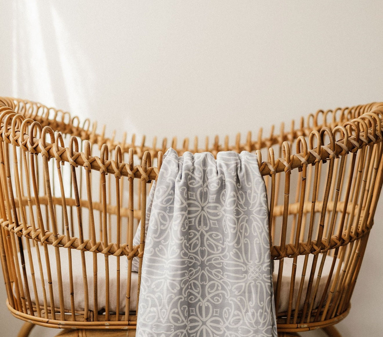 Māori baby, maori, cultural baby, baby wrap, pepe wrap, pēpi wrap, swaddle, feeding cover, nursing cover, shade cloth, baby shade cloth, light baby blanket, bamboo and cotton blend, cultural baby, burp cloth, Māori pēpi wrap