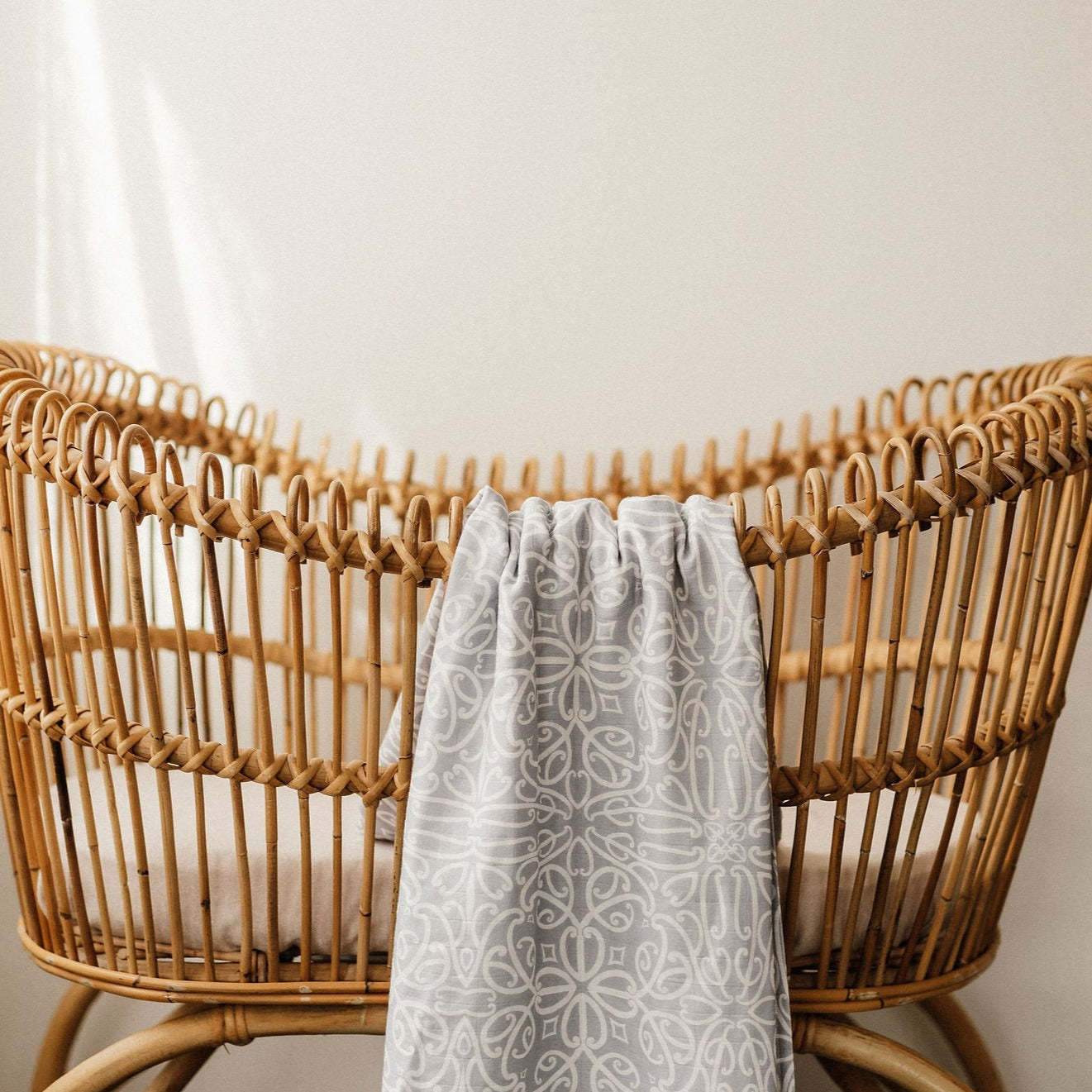 Māori baby, maori, cultural baby, baby wrap, pepe wrap, pēpi wrap, swaddle, feeding cover, nursing cover, shade cloth, baby shade cloth, light baby blanket, bamboo and cotton blend, cultural baby, burp cloth, Māori pēpi wrap