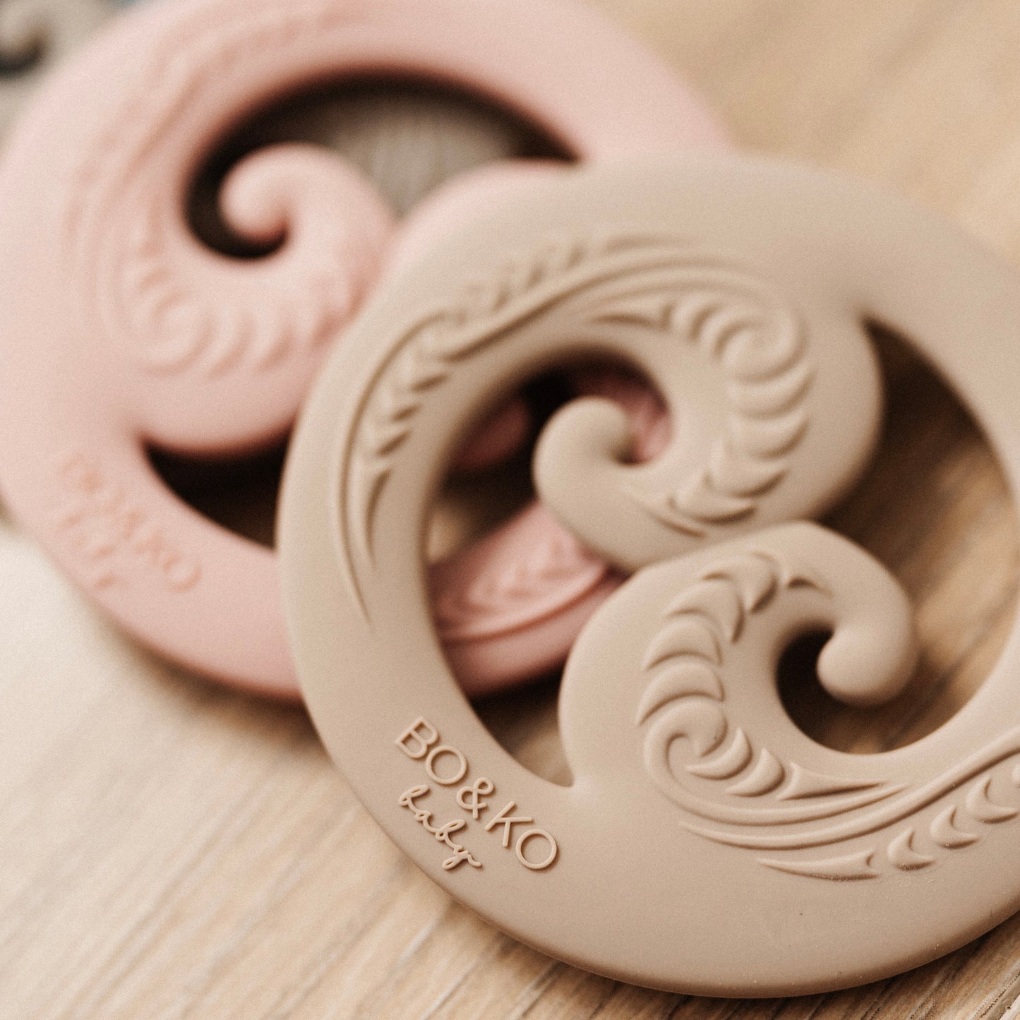 Koru Teether | Latte