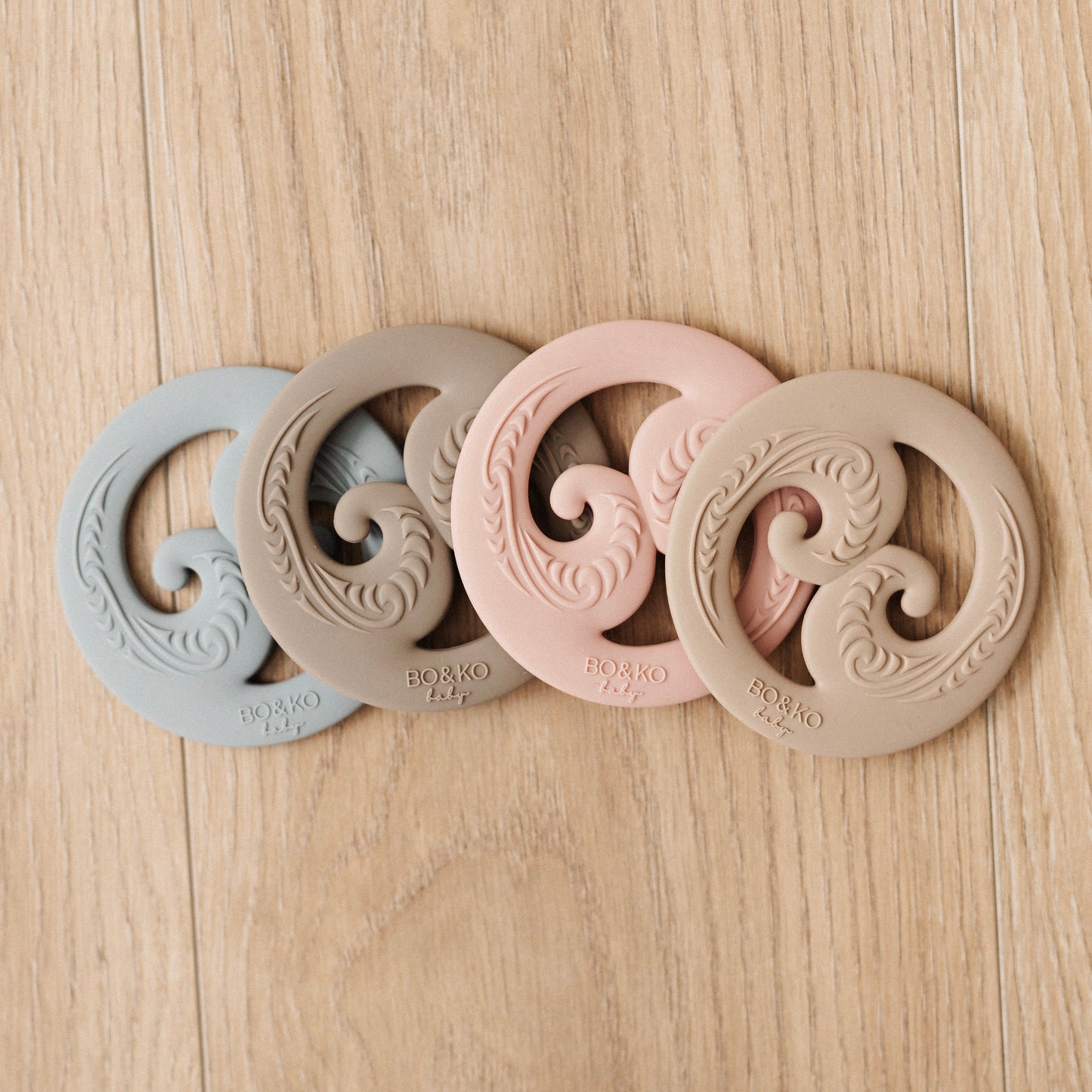 Koru Teether | Latte