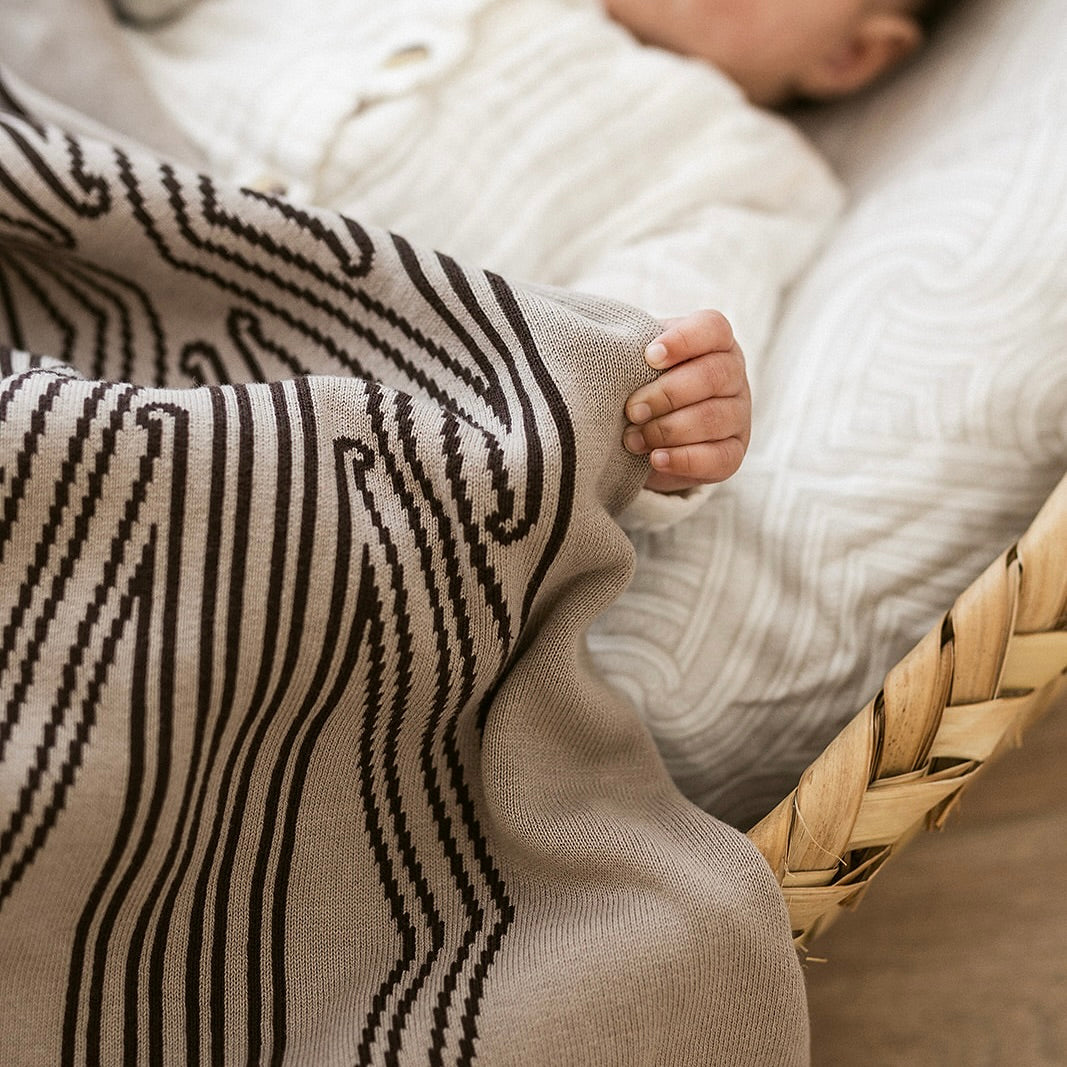 GOTS certified organic cotton, Baby blanket, maori baby blanket, Māori baby, Māori baby blanket, warm blanket, Neutral Blanket, beige, pram blanket, paraikete, heirloom blanket, organic cotton, woven, pēpi, baby, pepe, brown blanket, brown baby blanket, māori 